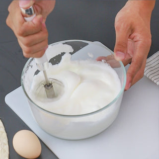 Halbautomatischer Edelstahl-Eierschläger Schneebesen Handdruck-Rotations-Handmixer Eierwerkzeuge Sahnerührer Küchenzubehör